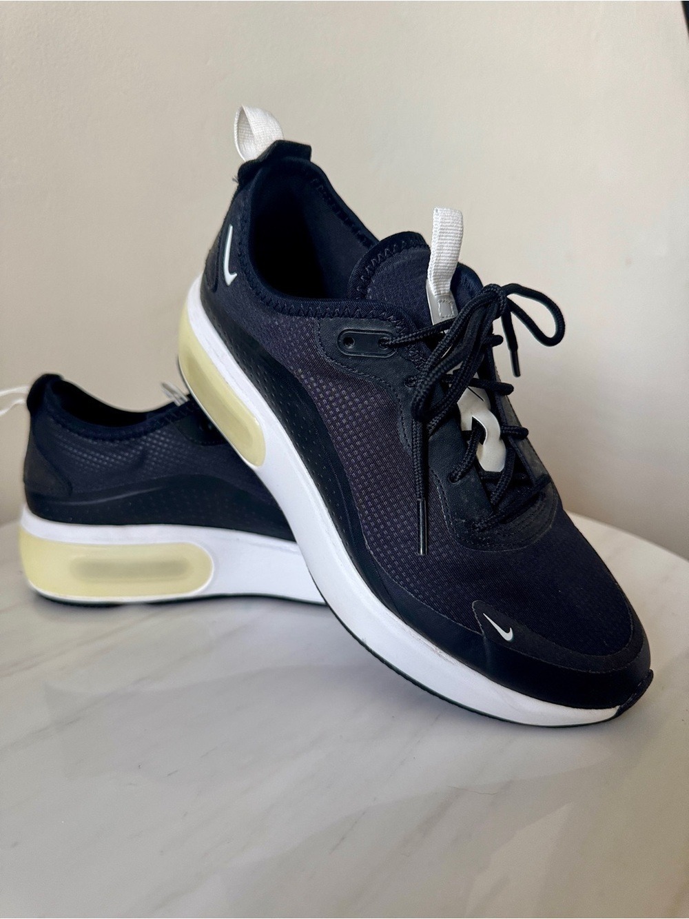 Nike Air Max Dia Black Summit, Women's 7.5
